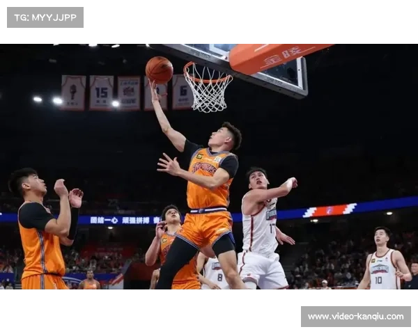 偰李永炜轰18分8助攻率上海男篮夺冠，新四字外援打动郭士强