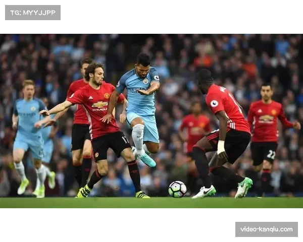 通讯:一场平局背后的战术坚持,德罗西的罗马体系改造初见雏形 通讯:一场平局背后的战术坚持,德罗西的罗马体系改造初见雏形